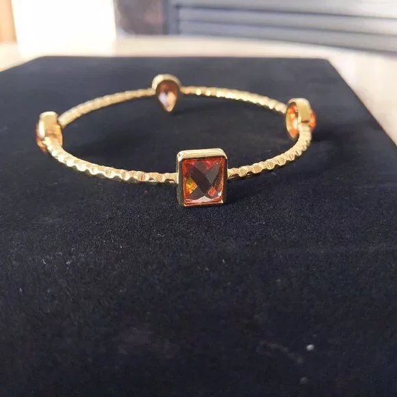 Gold Tone Bangle Bracelet With Crystals New - Picture 3 of 5